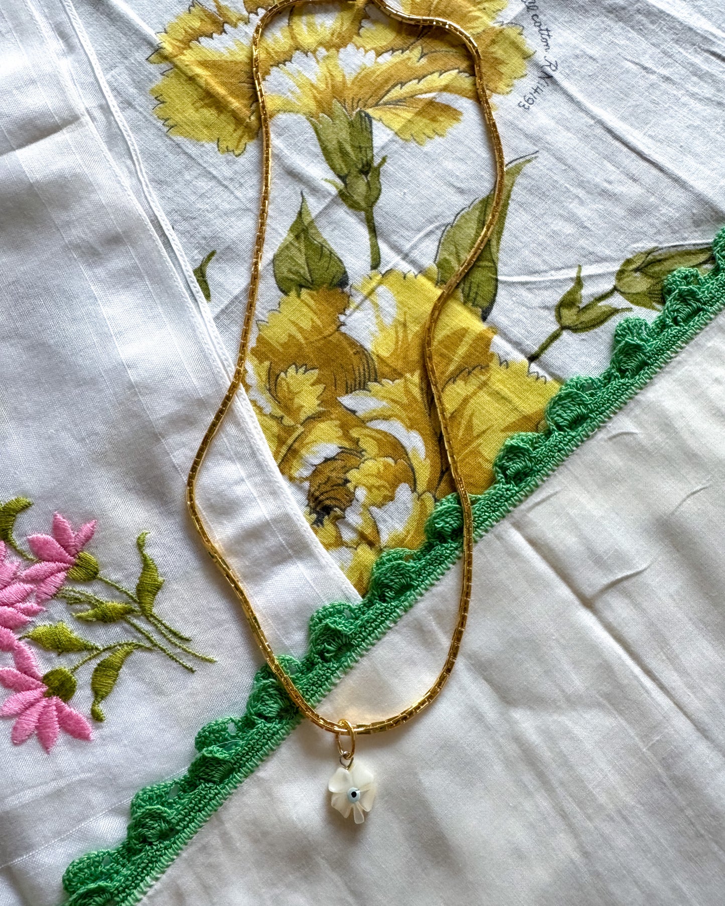 Vintage Mother of Pearl Four Leaf Clover Evil Eye Necklace